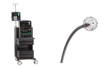 写真の右が「Sphere-９カテーテル」